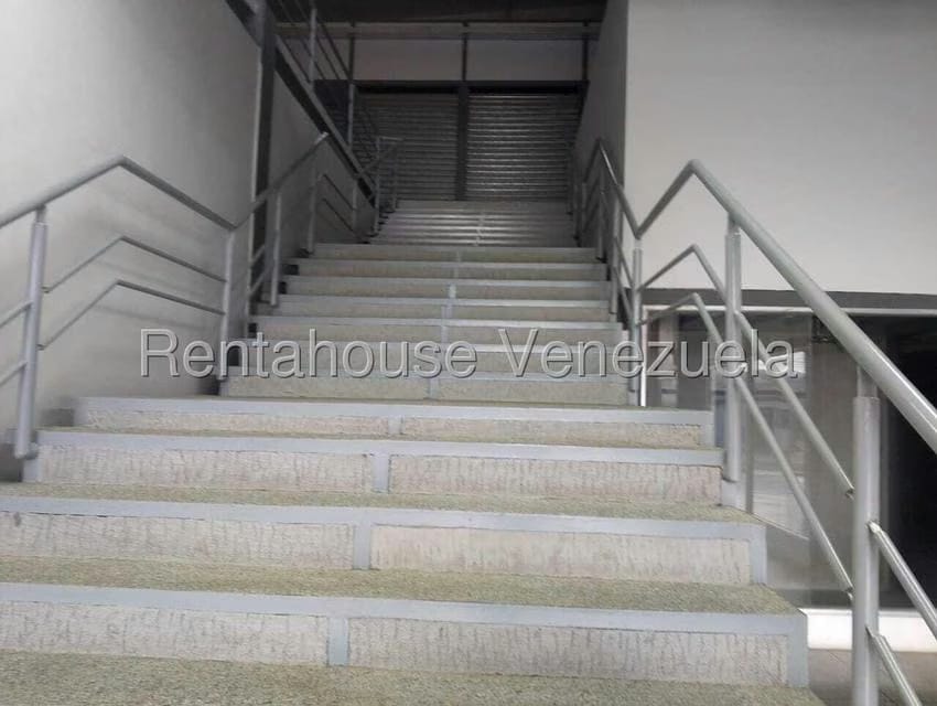 Comercial (Local Comercial) en Alquiler en Ave Intercomunal, Lara - 6