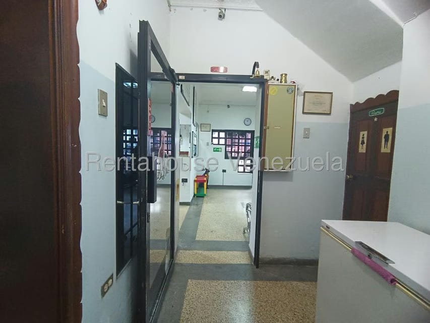 Casa (Duplex) en Venta en El Recreo, Distrito Metropolitano - 11