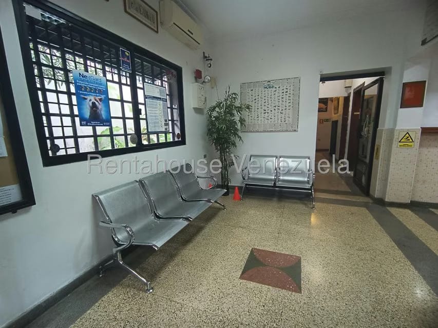 Casa (Duplex) en Venta en El Recreo, Distrito Metropolitano - 3