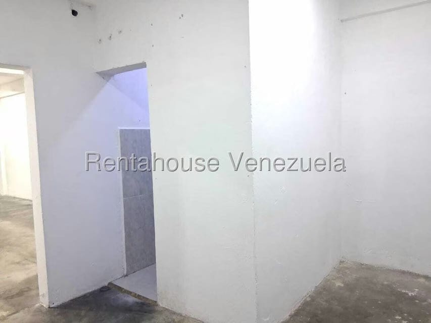 Comercial (Local Comercial) en Alquiler en Centro, Lara - 12