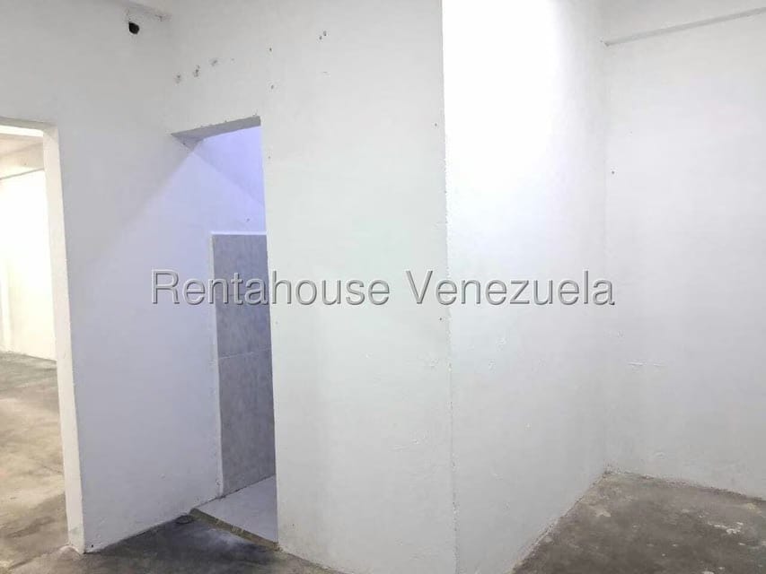 Comercial (Local Comercial) en Alquiler en Centro, Lara - 16