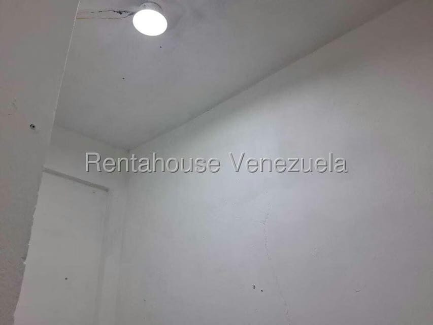 Comercial (Local Comercial) en Alquiler en Centro, Lara - 28
