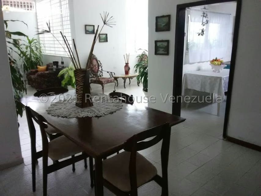 Casa (Duplex) en Venta en Simon Planas, Lara - 2