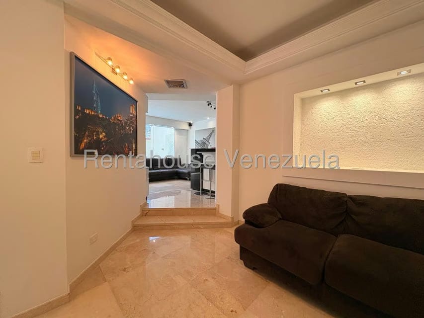 Townhouse (Multiples Niveles) en Venta en Doral Norte, Zulia - 11