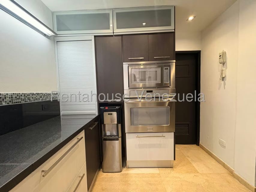 Townhouse (Multiples Niveles) en Venta en Doral Norte, Zulia - 29