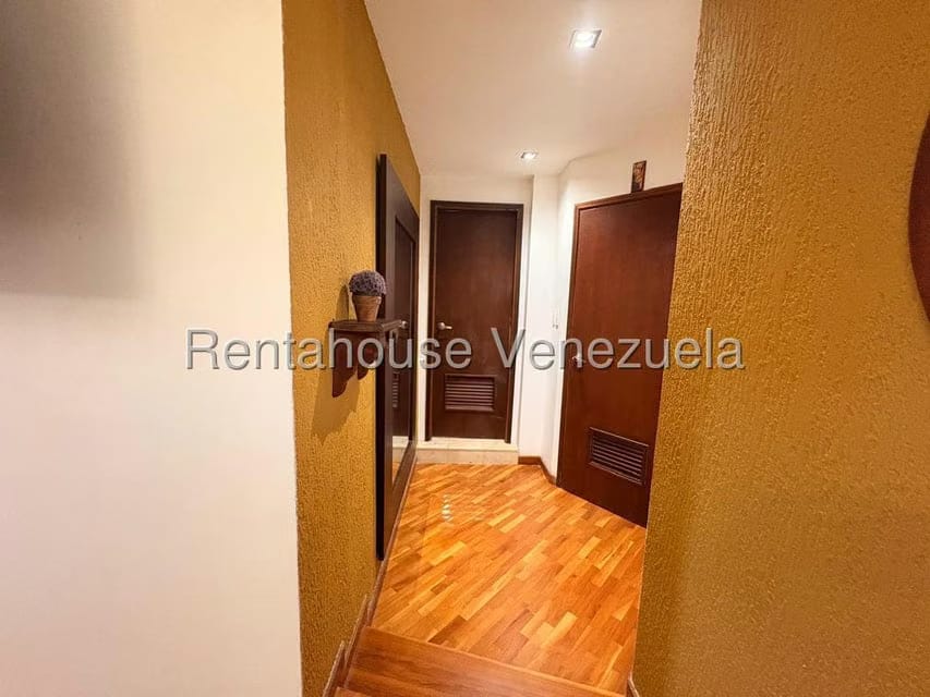 Townhouse (Multiples Niveles) en Venta en Doral Norte, Zulia - 39