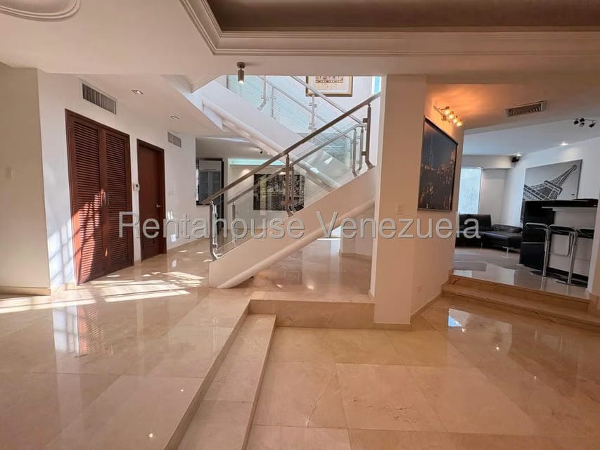 Townhouse (Multiples Niveles) en Venta en Doral Norte, Zulia - 5