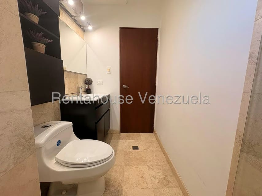 Townhouse (Multiples Niveles) en Venta en Doral Norte, Zulia - 57