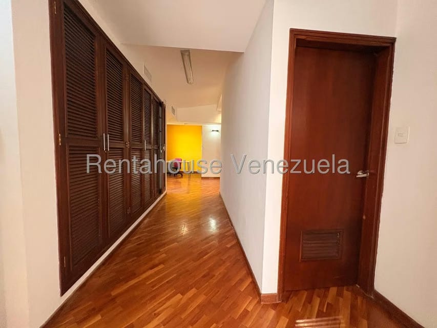 Townhouse (Multiples Niveles) en Venta en Doral Norte, Zulia - 59