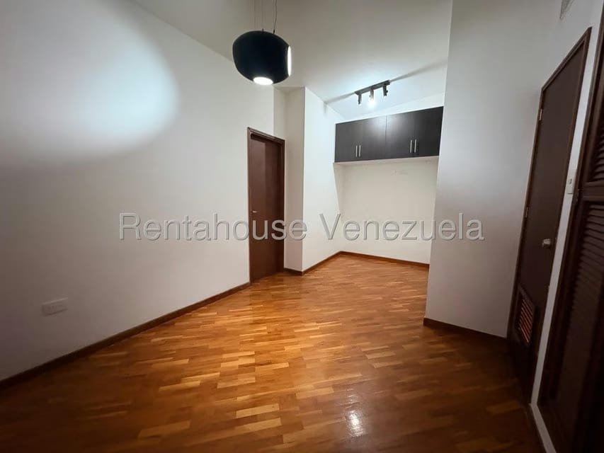 Townhouse (Multiples Niveles) en Venta en Doral Norte, Zulia - 61