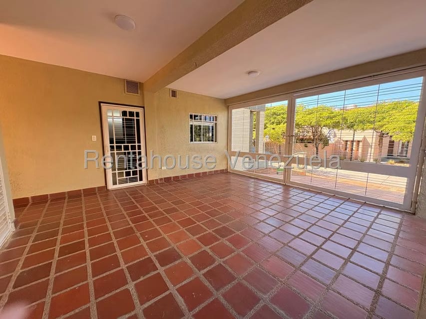 Townhouse (Multiples Niveles) en Venta en Doral Norte, Zulia - 75