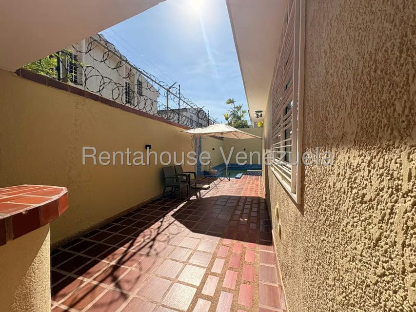 Townhouse (Multiples Niveles) en Venta en Doral Norte, Zulia - 78