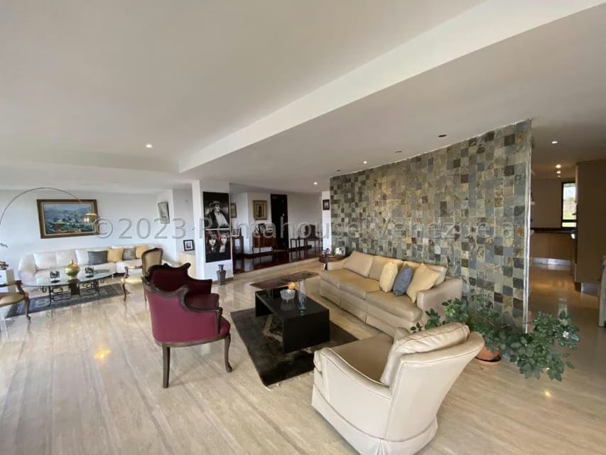 Apartamento (1 Nivel) en Alquiler en La Lagunita Country Club, Distrito Metropolitano - 12