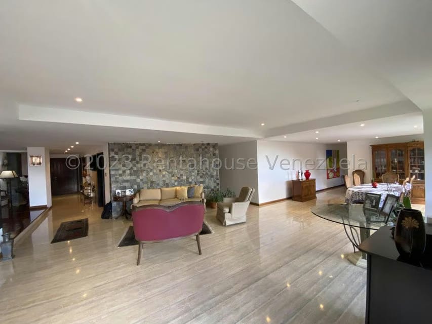 Apartamento (1 Nivel) en Alquiler en La Lagunita Country Club, Distrito Metropolitano - 13