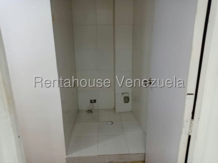 Comercial (Local Comercial) en Venta en Municipio Carrizal, Miranda - 29