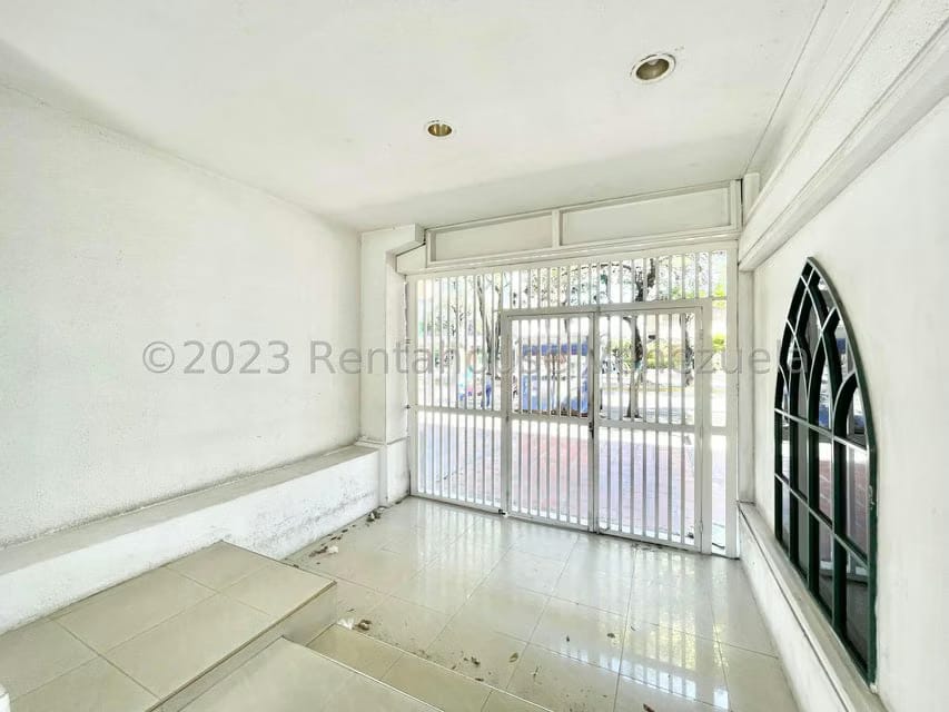 Comercial (Local Comercial) en Venta en Del Este, Lara - 2