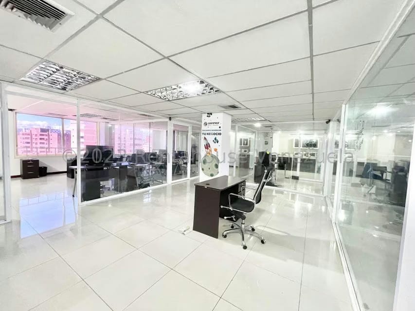 Comercial (Local Comercial) en Venta en Del Este, Lara - 23