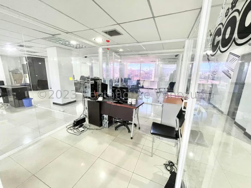 Comercial (Local Comercial) en Venta en Del Este, Lara - 30