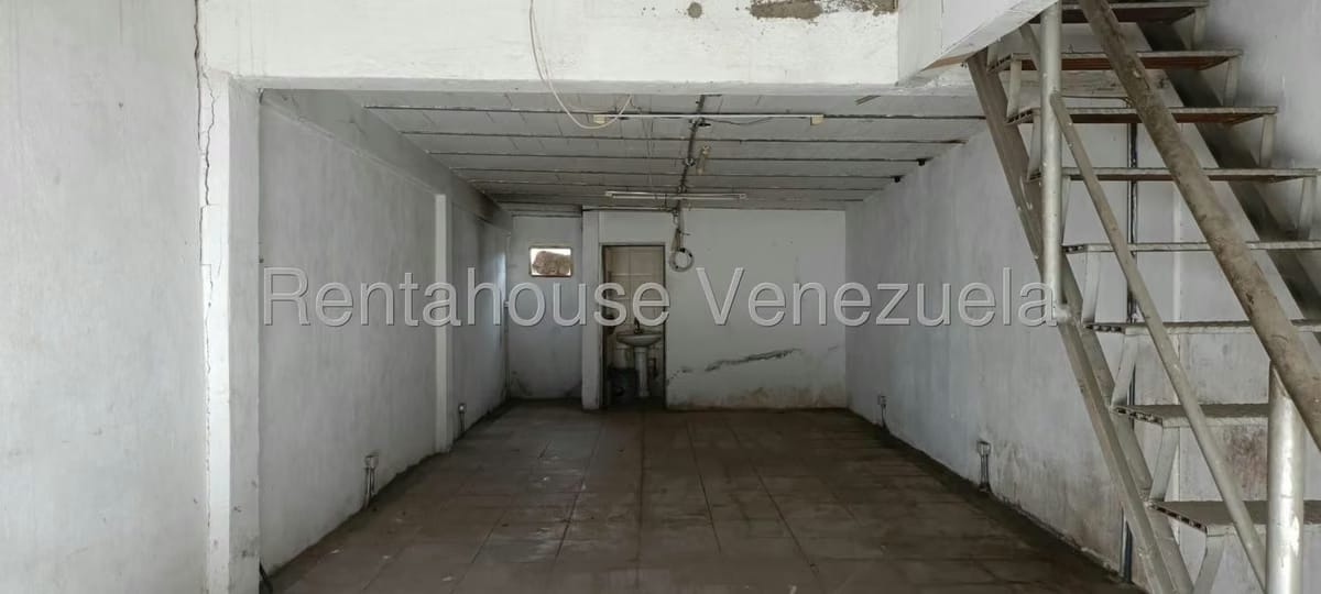 Comercial (Local Comercial) en Alquiler en Sector Sucua, Miranda - 18