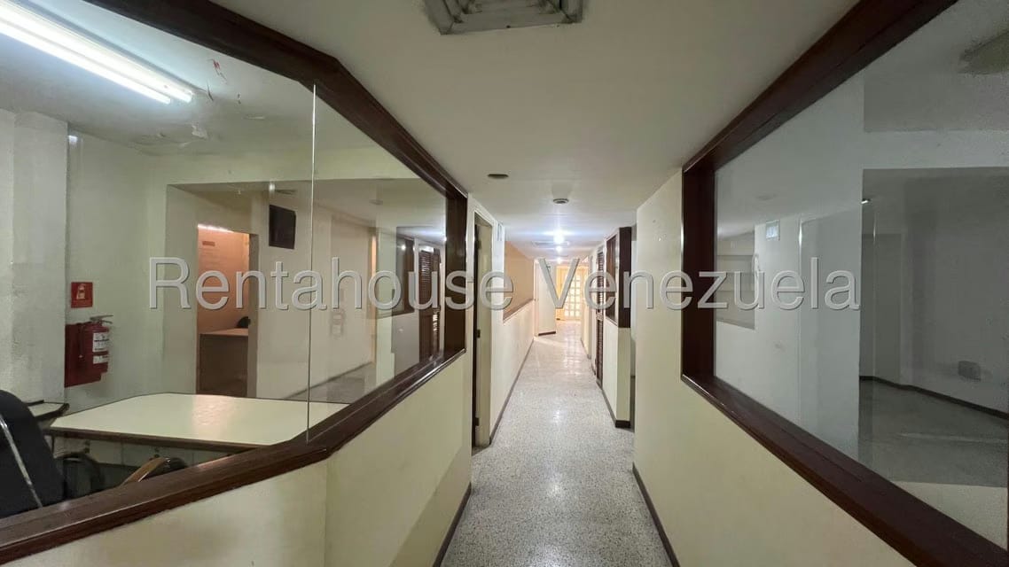 Comercial (Edificio) en Alquiler en Las Mercedes, Zulia - 19