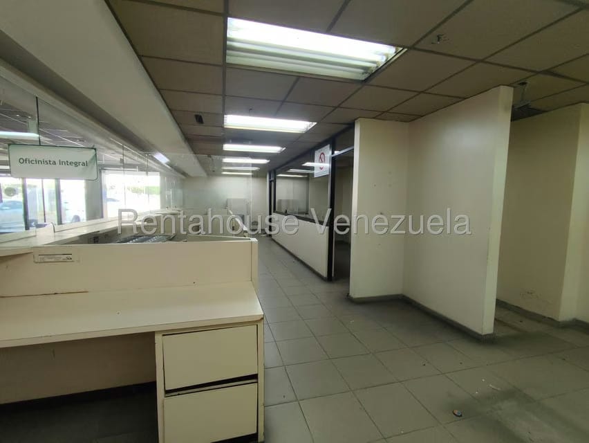 Comercial (Local Comercial) en Venta en Centro, Zulia - 11
