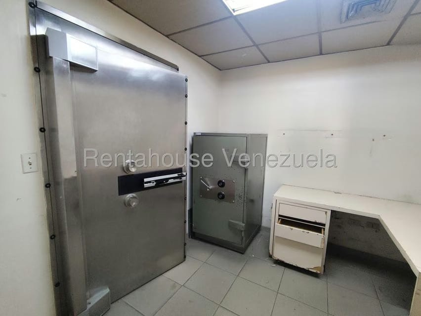 Comercial (Local Comercial) en Venta en Centro, Zulia - 18