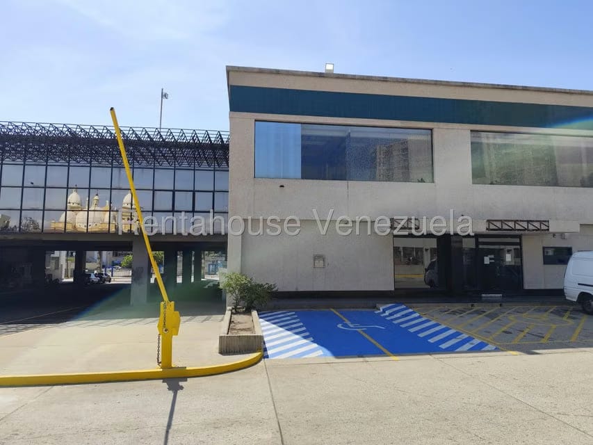 Comercial (Local Comercial) en Venta en Centro, Zulia - 3