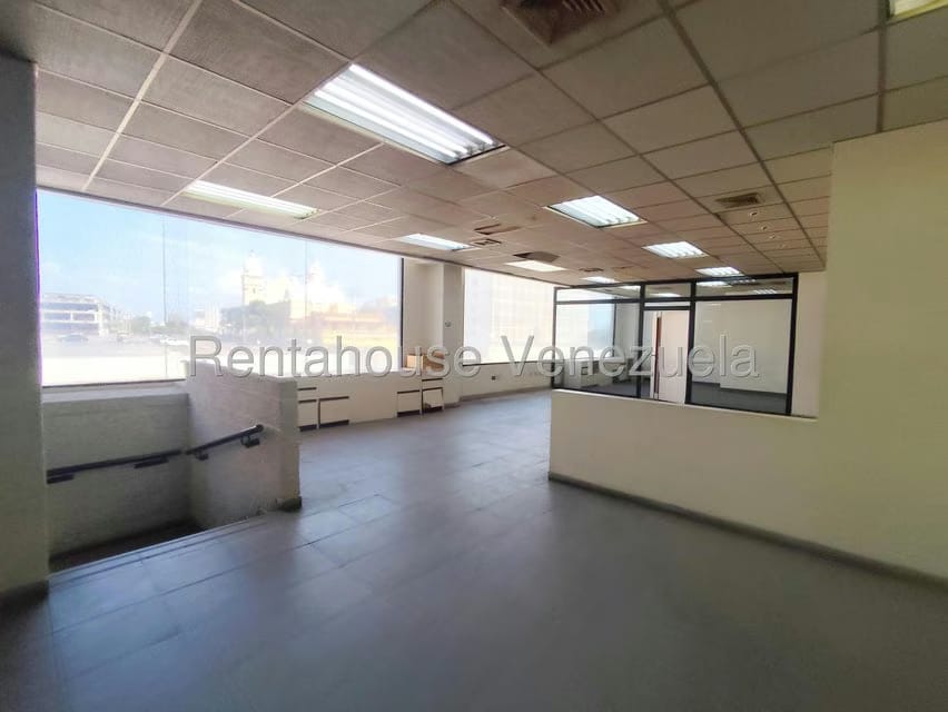 Comercial (Local Comercial) en Venta en Centro, Zulia - 25