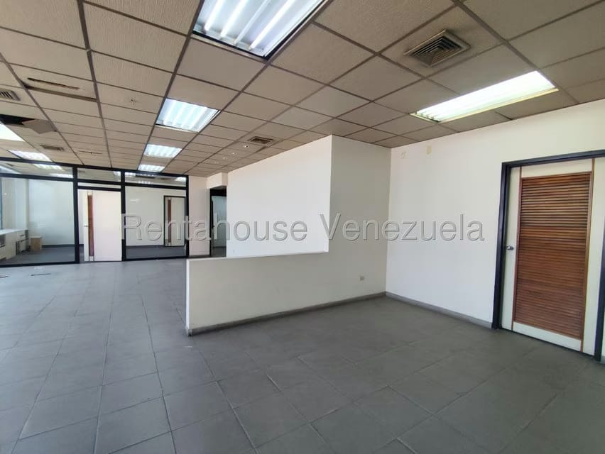 Comercial (Local Comercial) en Venta en Centro, Zulia - 27