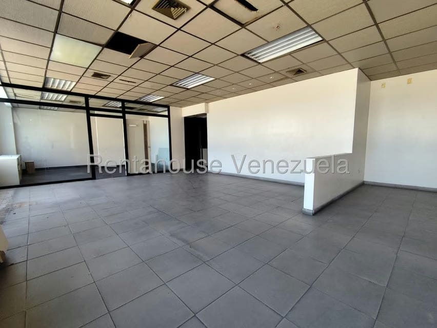 Comercial (Local Comercial) en Venta en Centro, Zulia - 28