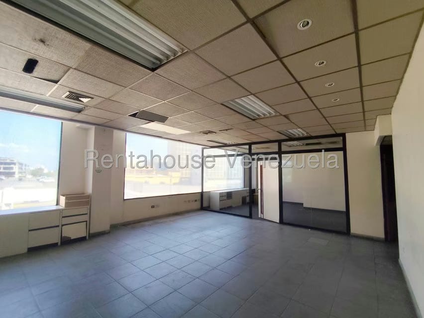 Comercial (Local Comercial) en Venta en Centro, Zulia - 29