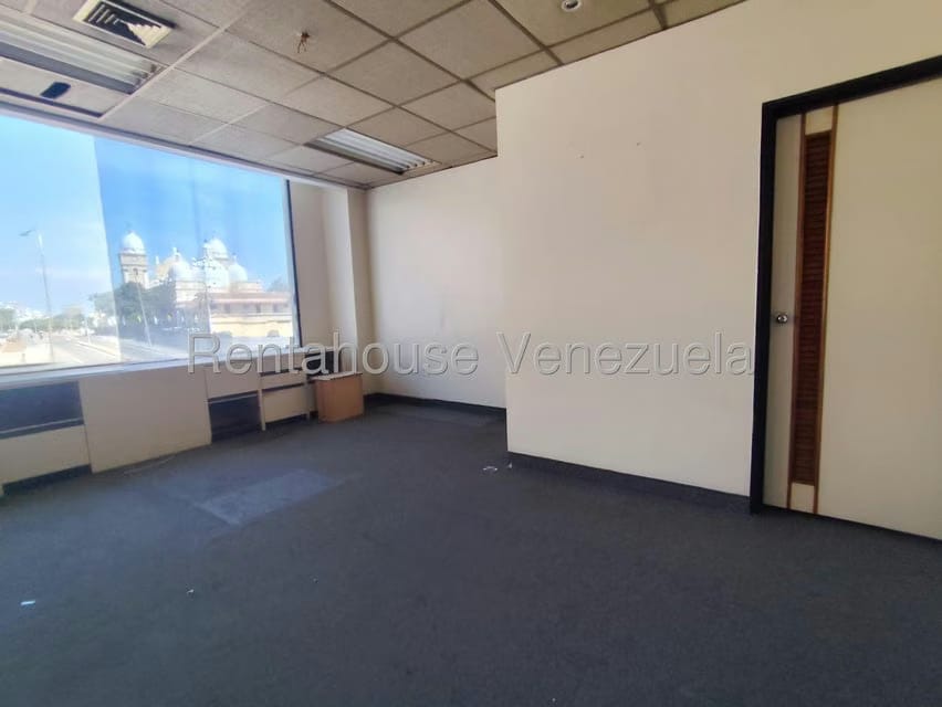 Comercial (Local Comercial) en Venta en Centro, Zulia - 31