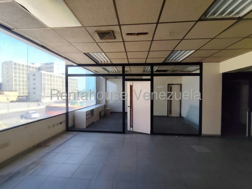 Comercial (Local Comercial) en Venta en Centro, Zulia - 33