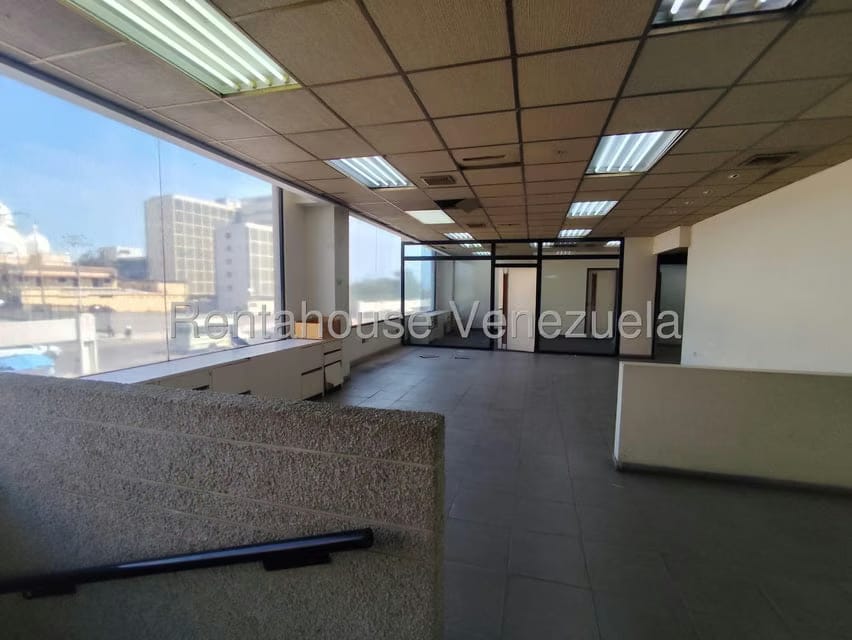 Comercial (Local Comercial) en Venta en Centro, Zulia - 54