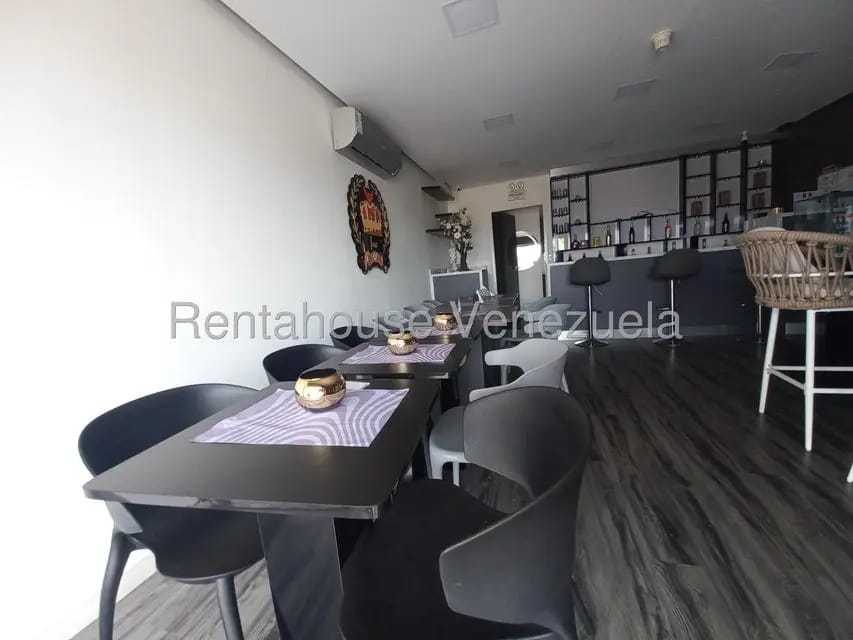 Comercial (Local Comercial) en Alquiler en Llano Alto, Miranda - 6