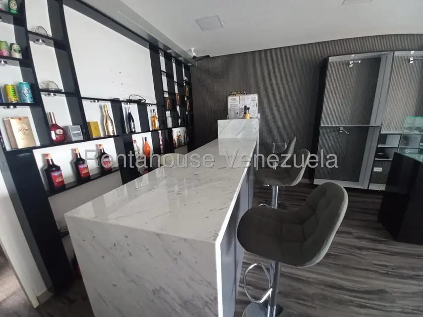 Comercial (Local Comercial) en Alquiler en Llano Alto, Miranda - 7