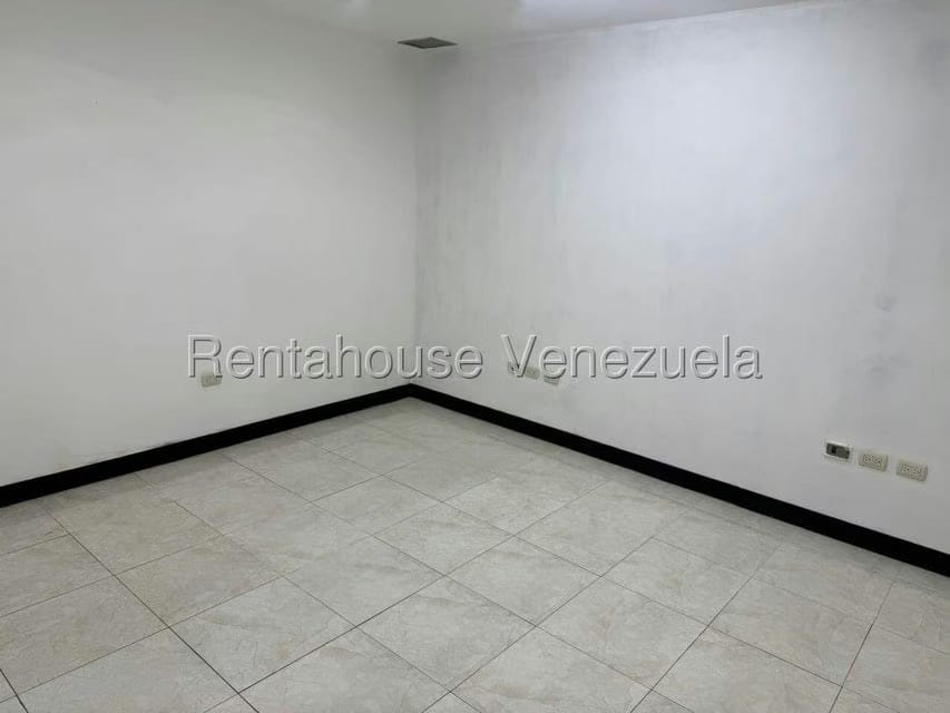 Comercial (Local Comercial) en Alquiler en Del Este, Lara - 15