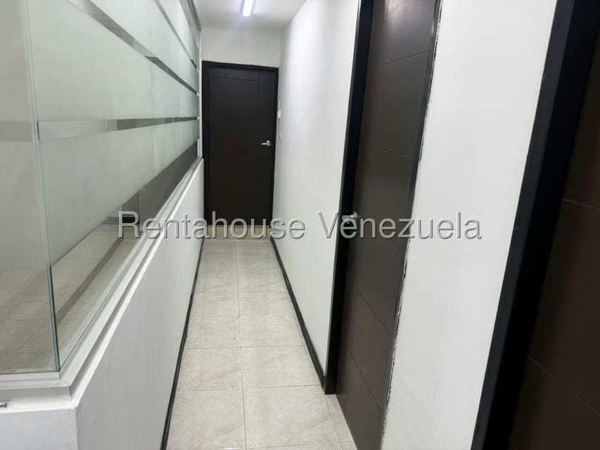 Comercial (Local Comercial) en Alquiler en Del Este, Lara - 3