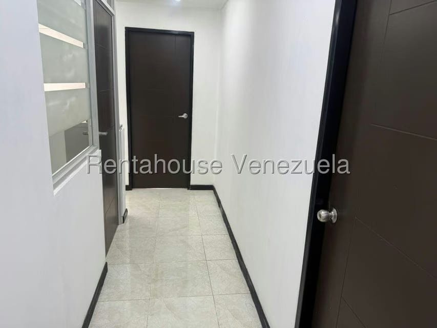Comercial (Local Comercial) en Alquiler en Del Este, Lara - 9