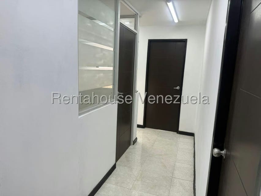 Comercial (Local Comercial) en Alquiler en Del Este, Lara - 10