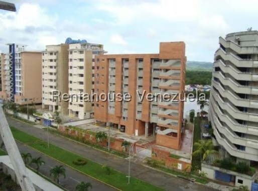 Terreno (Comercial) en Venta en Puerto Encantado, Miranda - 11