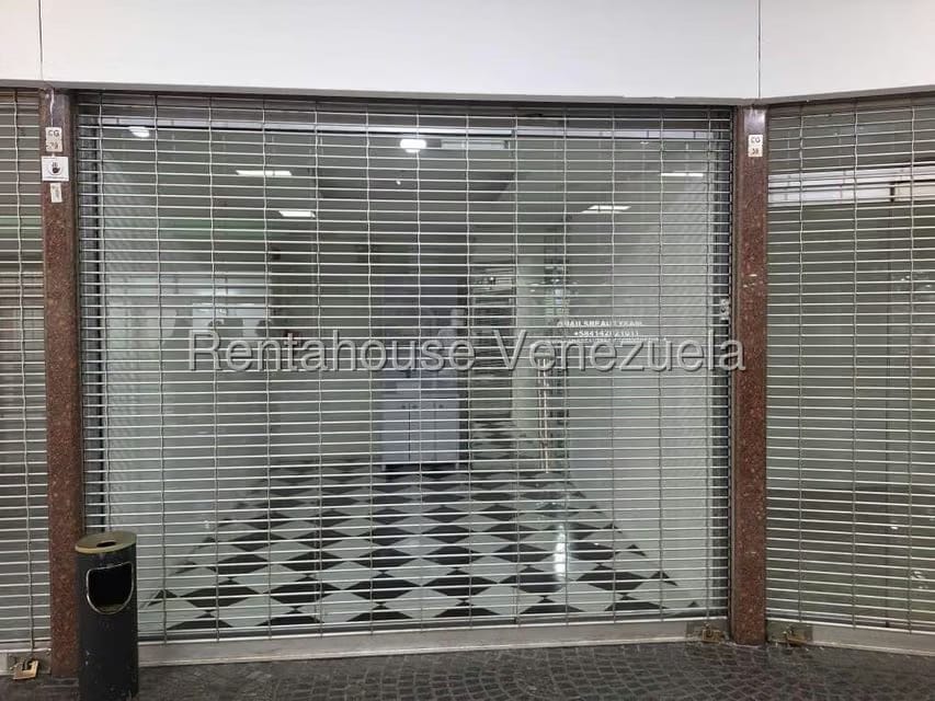 Comercial (Local Comercial) en Alquiler en La Castellana, Distrito Metropolitano - 3