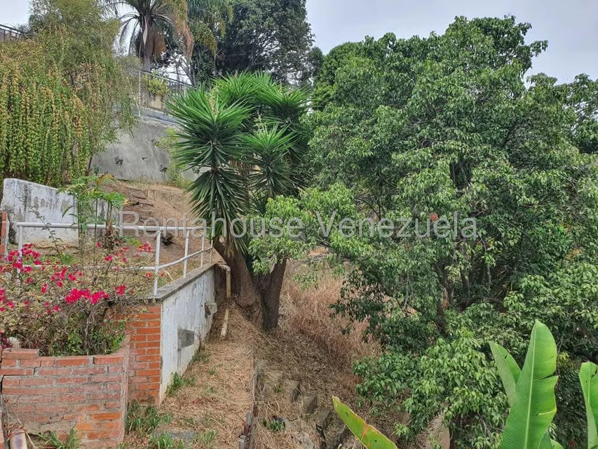 Casa (1 Nivel) en Venta en Prados del Este, Distrito Metropolitano - 106