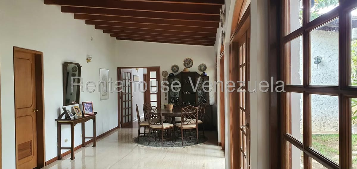 Casa (1 Nivel) en Venta en Prados del Este, Distrito Metropolitano - 25