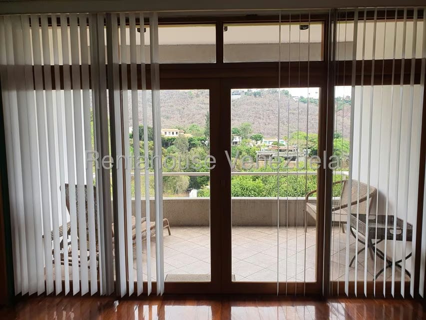 Casa (1 Nivel) en Venta en Prados del Este, Distrito Metropolitano - 63