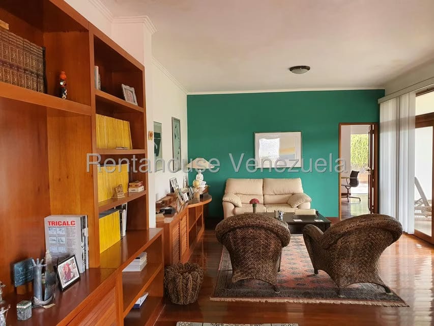Casa (1 Nivel) en Venta en Prados del Este, Distrito Metropolitano - 64