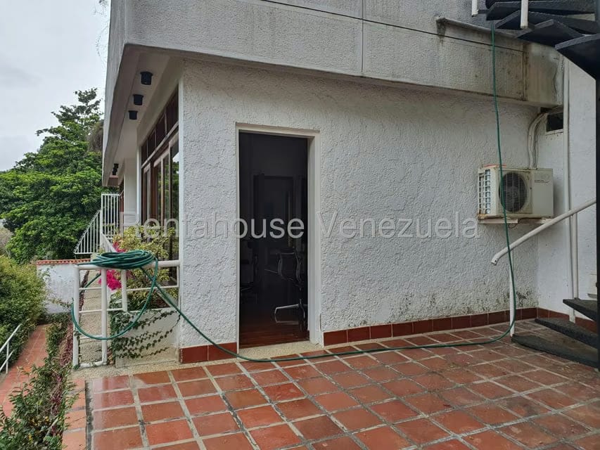 Casa (1 Nivel) en Venta en Prados del Este, Distrito Metropolitano - 68