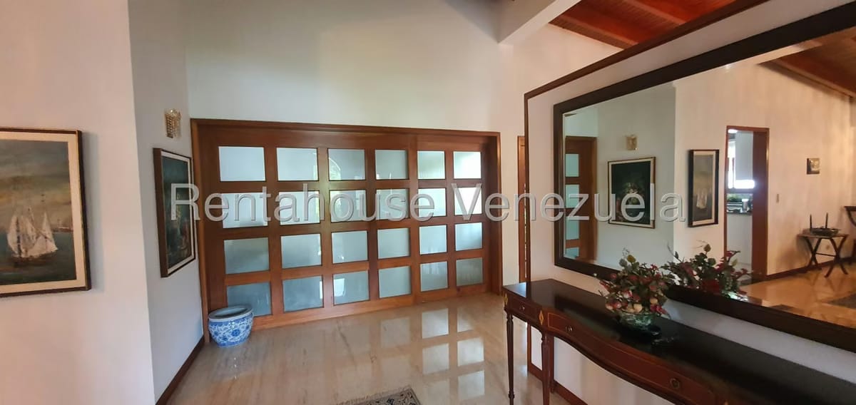 Casa (1 Nivel) en Venta en Prados del Este, Distrito Metropolitano - 8