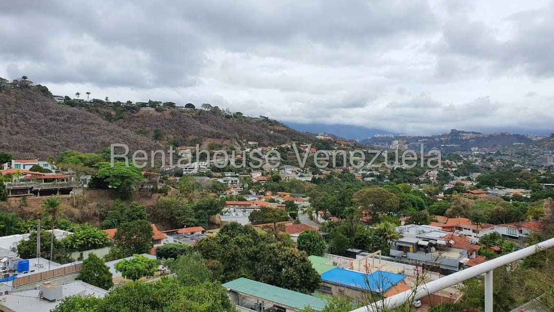 Casa (1 Nivel) en Venta en Prados del Este, Distrito Metropolitano - 80