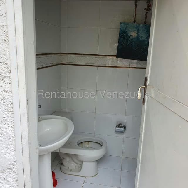 Casa (1 Nivel) en Venta en Prados del Este, Distrito Metropolitano - 89